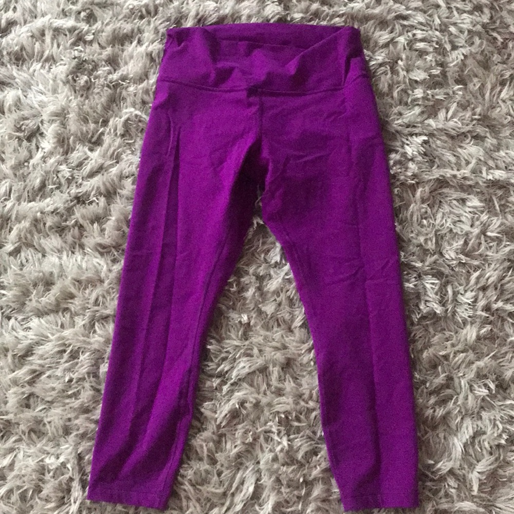 Lululemon 7/8 pink/purple tight